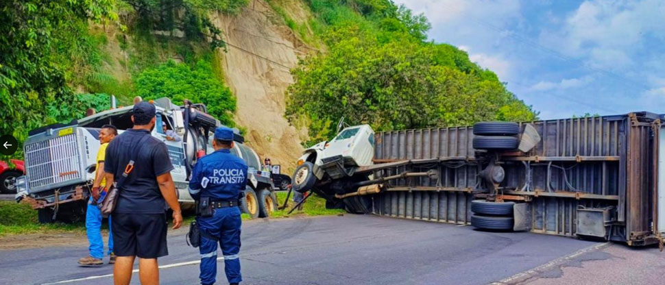 Registran fuerte accidente de tránsito en carretera de Oro