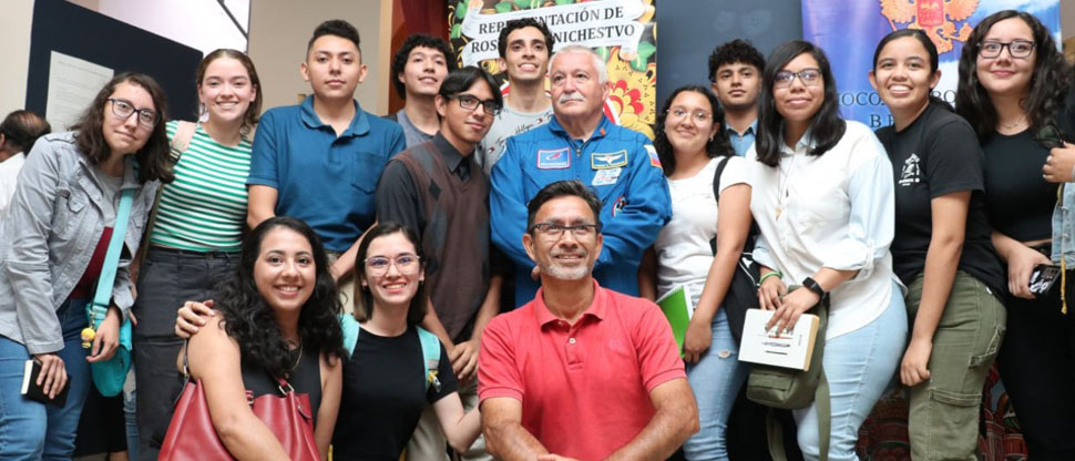 Estudiantes salvadoreños participarán en la construcción de un satélite