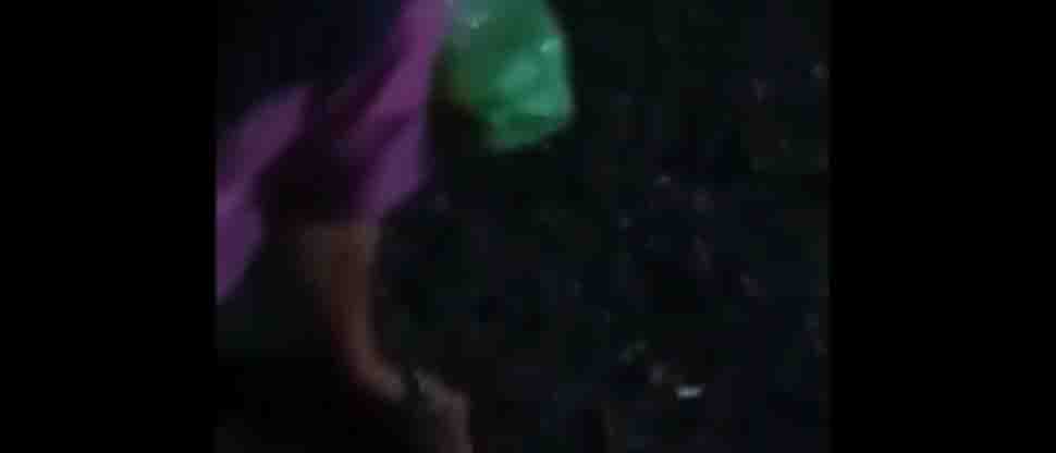 Denuncian a mujer en redes sociales que se adueña de los parqueos en Altavista