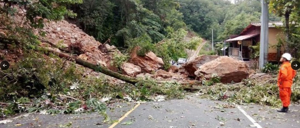 Autoridades reportan derrumbe en carretera a Chalatenango