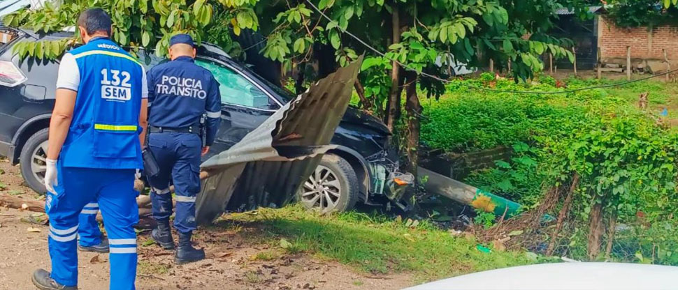Hombre fallece tras accidentarse con su vehículo en carretera a Texistepeque, Santa Ana