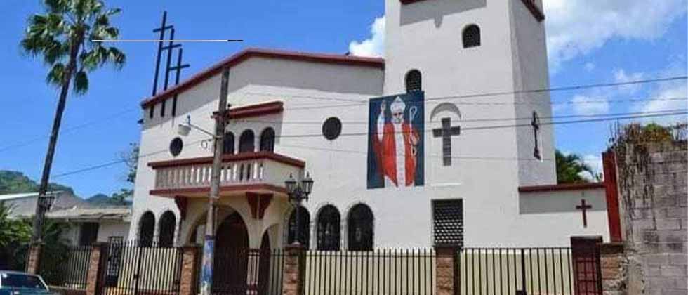 Sacerdote pierde la vida tras sufrir una caída en el baño