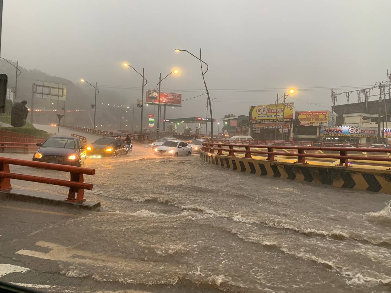 Alertan por posibles inundaciones ante presencia de lluvias sobre El Salvador