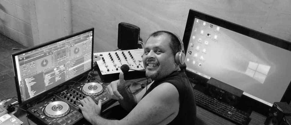 Fallece el locutor migueleño Manglio Funes, conocido como el Abuelo Dinamita