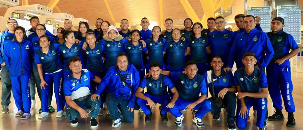 San Marcelino y Barra de Santiago inician su travesía hacia Italia para torneo fútbol playa