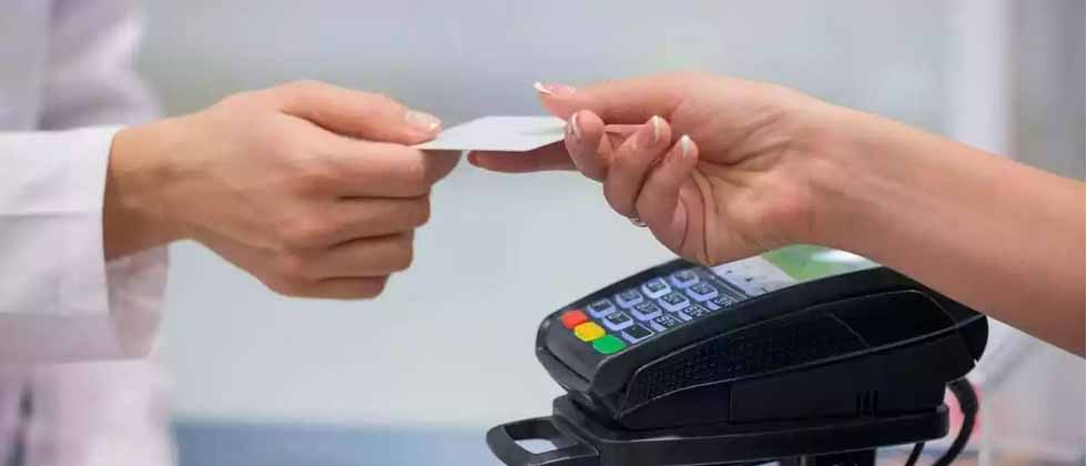 Ya no es necesario mostrar DUI por compras menores a los $25 mil 