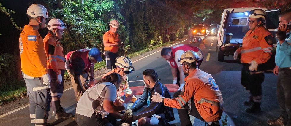 Grave siniestro vial deja un fallecido un herido en San Vicente