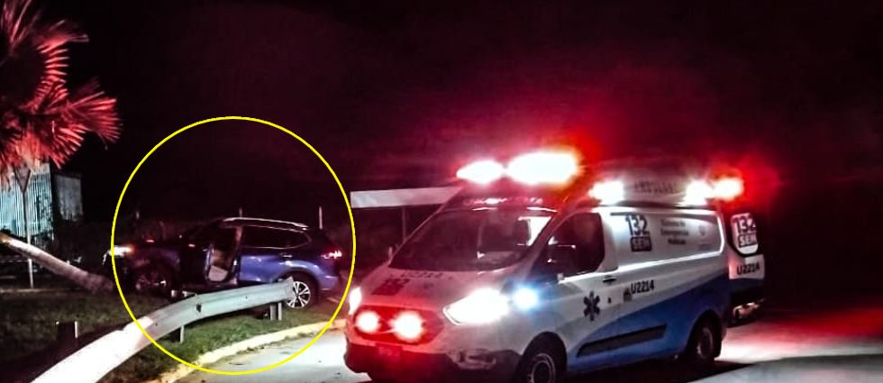 Conductor acaba lesionado tras accidente que provocó una rastra carretera al puerto de La Libertad