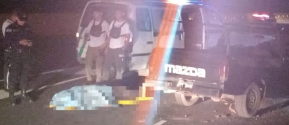 Pick up impacta contra un cabezal y pierden la vida dos personas