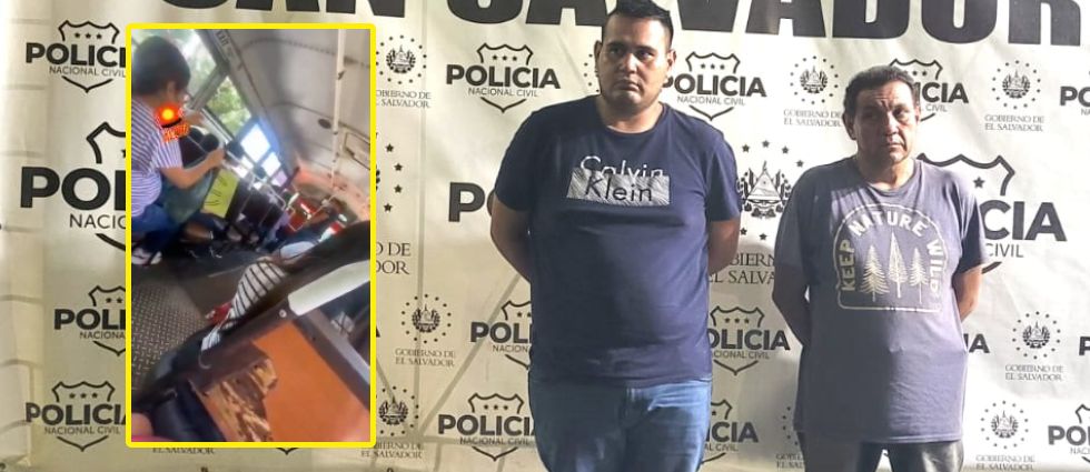 Capturan a motoristas tras pelearse dentro de un autobús por disputarse pasajeros