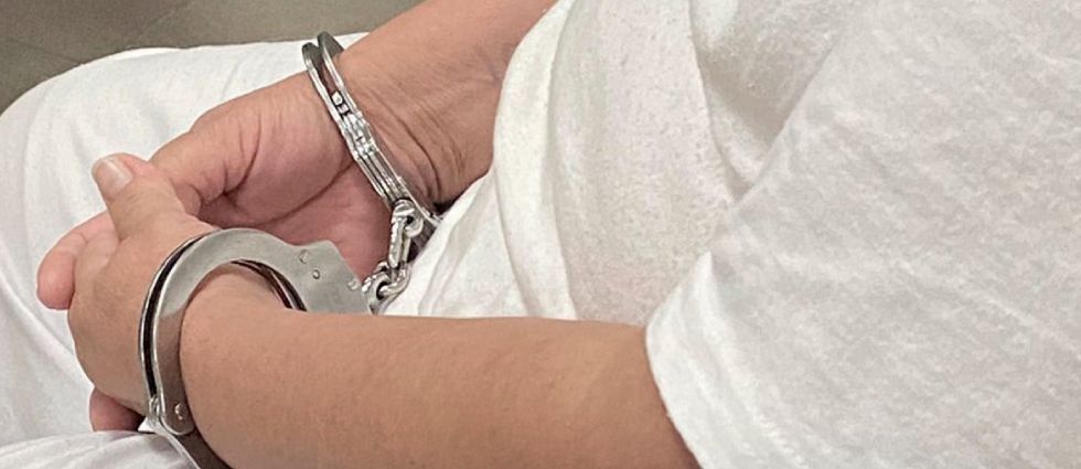 Condenan a mujer que fue sorprendida con metanfetamina en playa de La Libertad