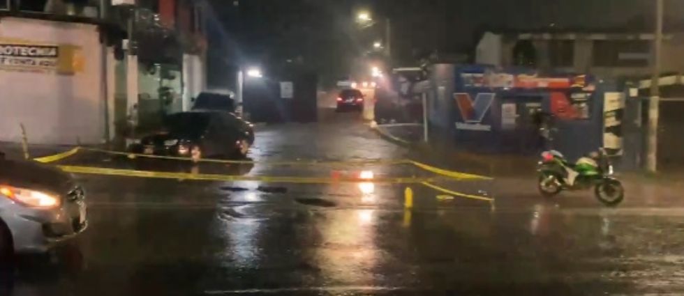 Autoridades identifican cárcava sobre la calle San Antonio Abad y ya trabajan en la zona