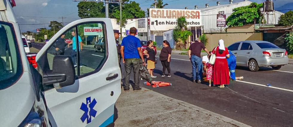 Hombre sufre múltiples traumas tras accidente en el desvío a Opico