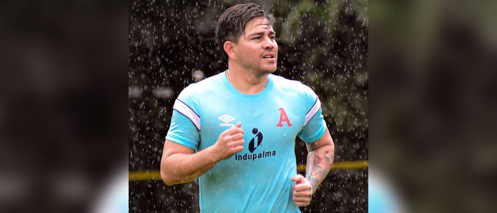 La espera terminó: Fito Zelaya vuelve a entrenar con su equipo