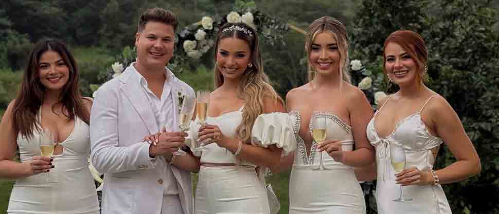 Critican a las amigas de Irene Castillo por llegar de blanco a la boda civil de la novia