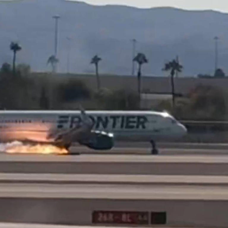 Avión se incendia con 197 personas a bordo al aterrizar de emergencia en Las Vegas