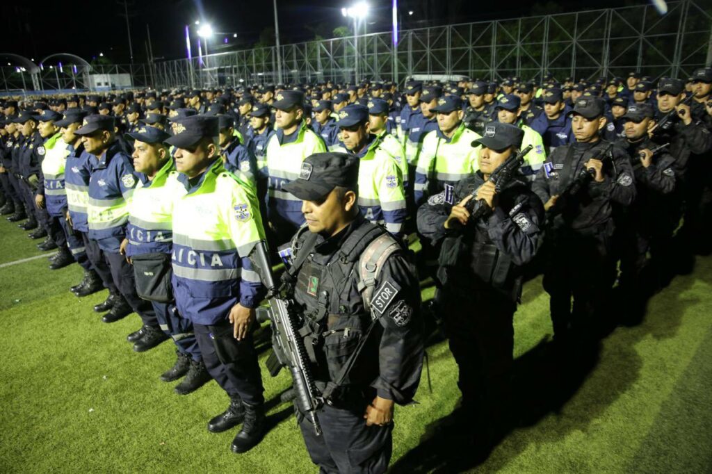 Instalan cerco de seguridad en colonia 10 de Octubre en San Marcos