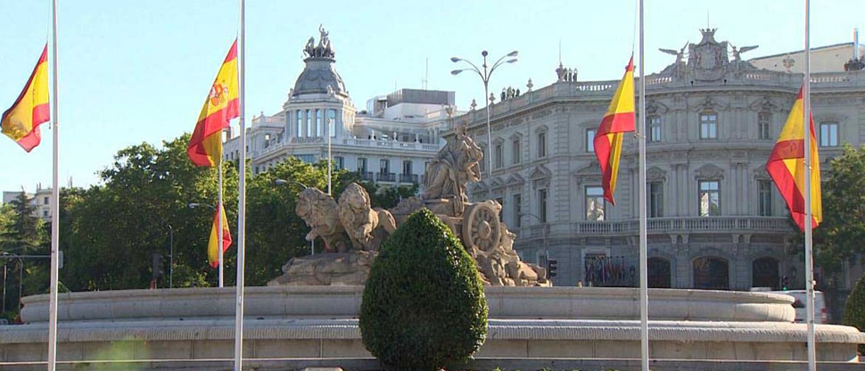 ESPAÑA: Decretan tres días de luto oficial por los 70 fallecidos que dejó DANA