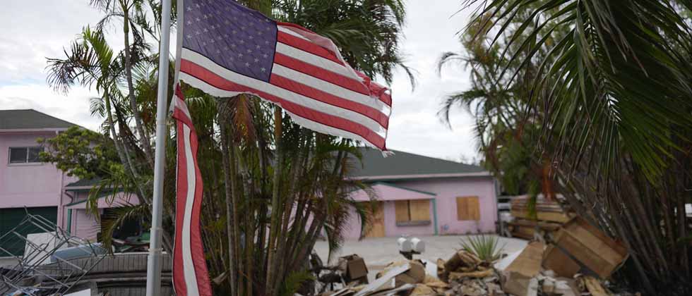 Huracán Milton toca tierra en Florida con poderosos vientos y marejadas ciclónicas