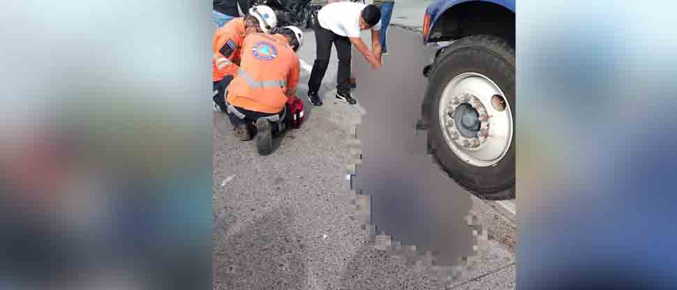 2 Motociclistas resultan gravemente lesionados en un accidente de tránsito