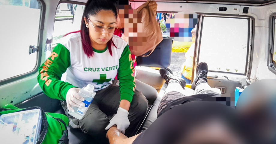 Atienden a mujer que se quemó con aceite caliente en la terminal de Occidente, San Salvador