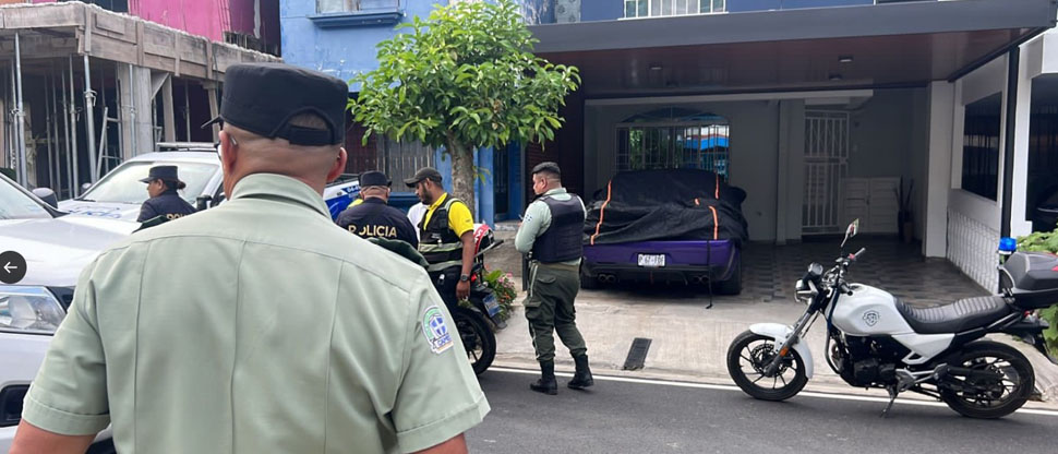 Capturan a sujeto que atropelló a una mujer en el Bulevar Sur de Santa Tecla y huyó del lugar