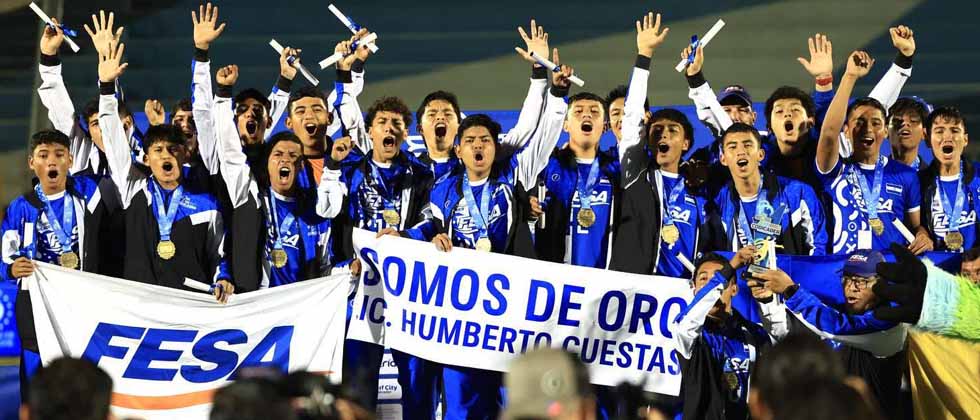 El Salvador se corona campeón en fútbol masculino en el Codicader