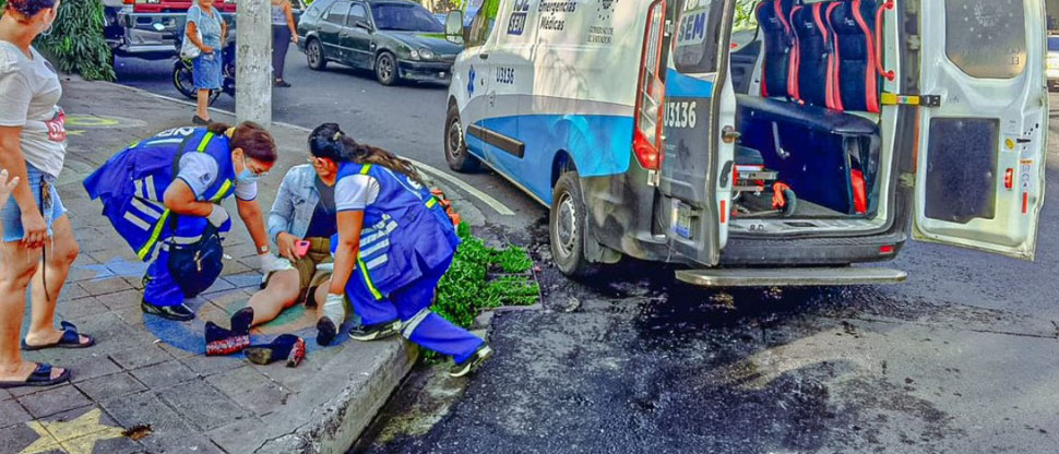 Un lesionado deja accidente de tránsito entre conductor de un vehículo y una motociclista