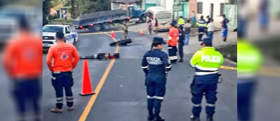 Joven de 22 años pierde la vida tras siniestro vial en carretera antigua a Santa Ana