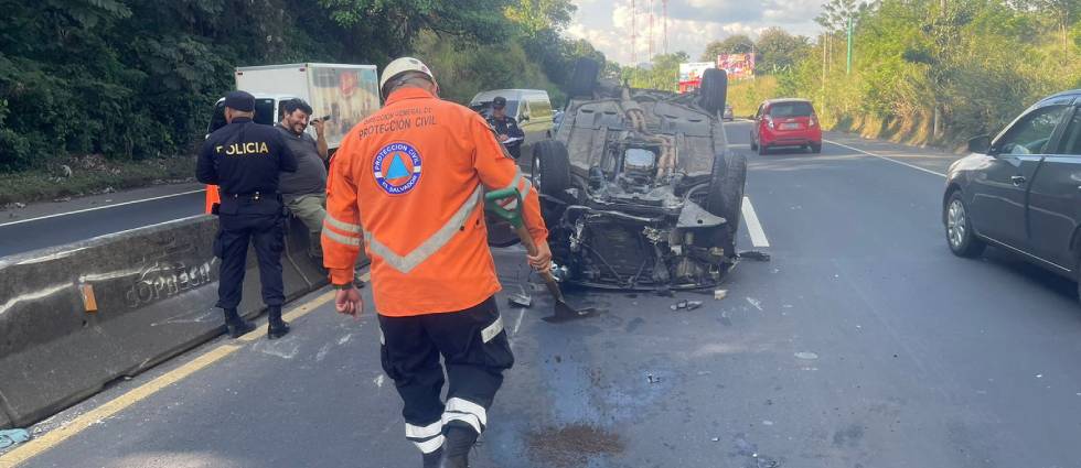 Reportan estrepitoso accidente de tránsito sobre la carretera Panamericana