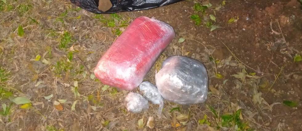 Militares hallan paquetes de droga en Santa Ana