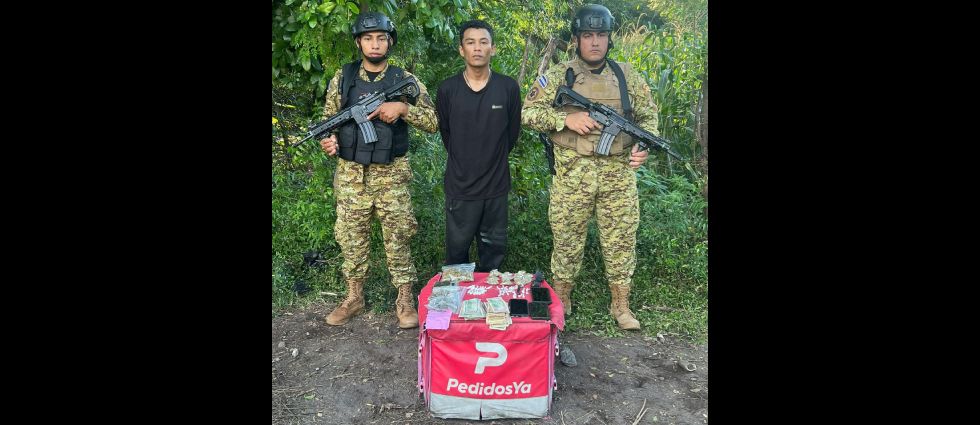 Militares capturan a sujeto que simulaba ser delivery para trasladar droga en San Miguel