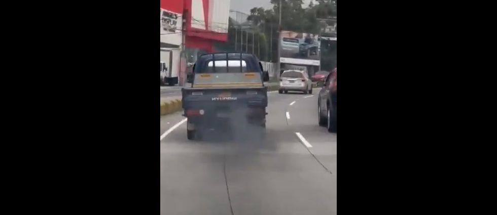 VMT sanciona a conductor por sobrepasar los límites de emisión de azufre