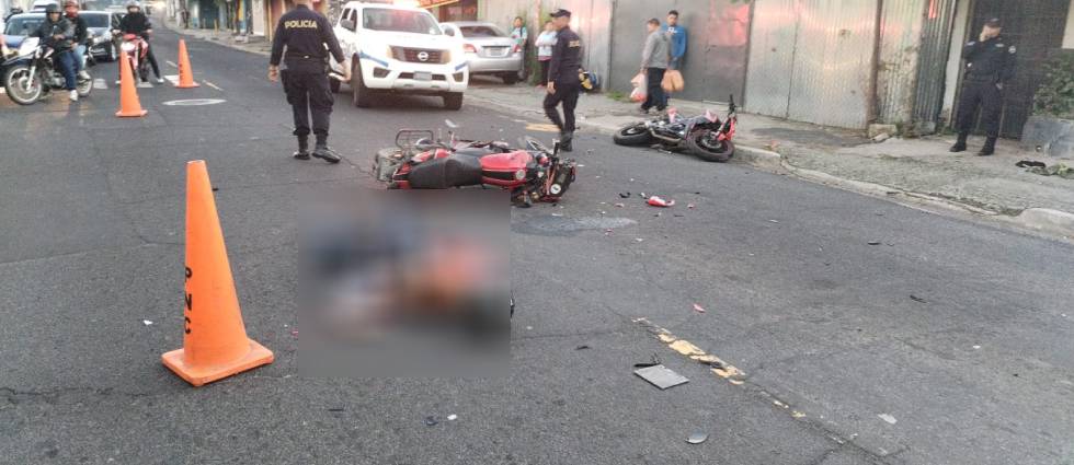 Mujer pierde la vida y dos personas más resultan lesionadas tras grave accidente en San Salvador