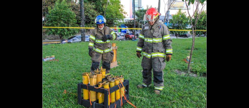 CBES activa dispositivo en fuentes Beethoven por espectáculo de fuegos artificiales