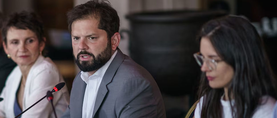 Presidente de Chile, Gabriel Boric, enfrenta acusación por acoso y divulgación de imágenes íntimas
