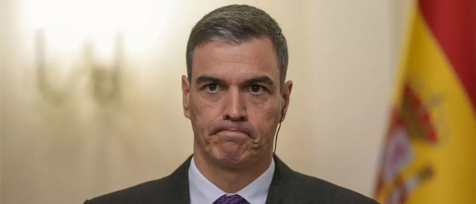 ESPAÑA: Presidente sigue sin activar mecanismo para que damnificados por inundaciones reciban ayuda