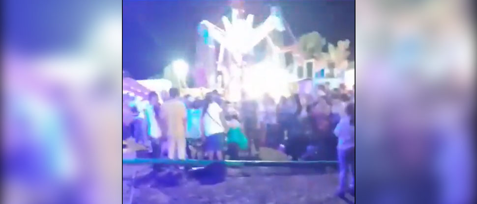 GUATEMALA: Juego mecánico se desploma en feria y lesiona a un niño y tres adultos