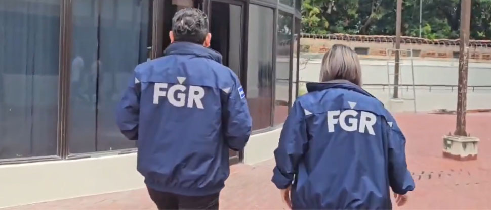 Presentan requerimiento contra sujeto que simulaba ser médico especialista