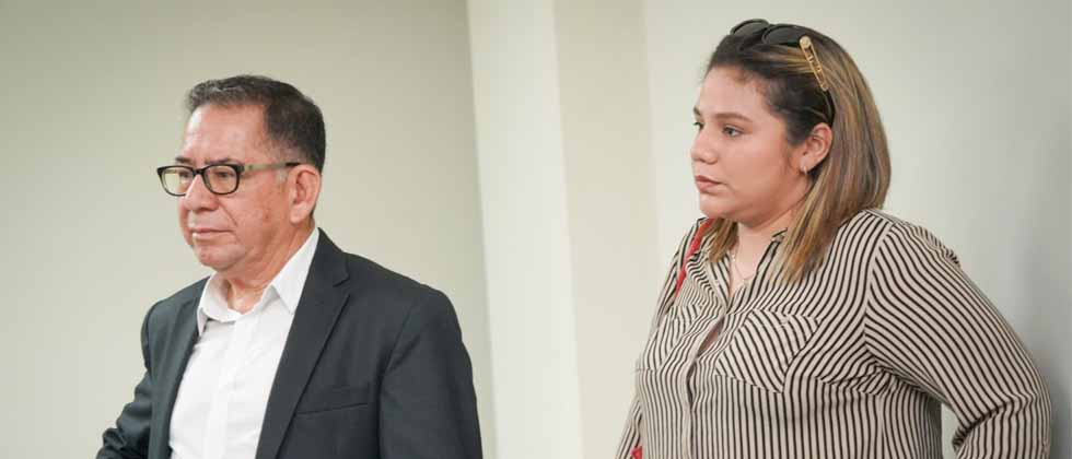 «Se les borró la sonrisa»: Eugenio Chicas y su esposa deberán devolver más de $202 mil al Estado