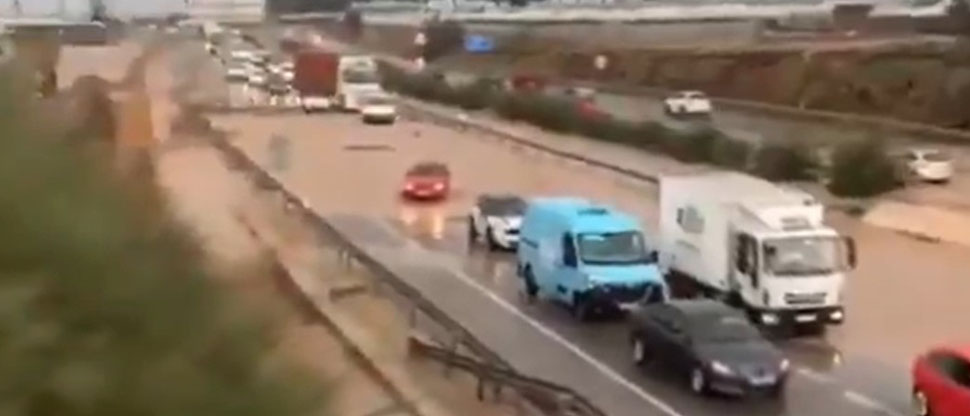 ESPAÑA: Llega una nueva DANA que ha dejado carreteras inundadas en Almería y ramblas