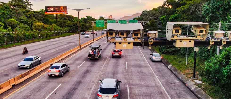 Diputados aprueban disposiciones transitorias para perdonar el 100 % de multas a conductores