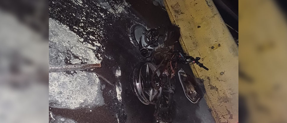 Hombre termina en el hospital tras incendiarse su motocicleta en San Miguel