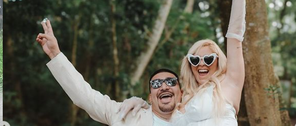 El Pato SV y Elyza Villatoro se preparan para casarse
