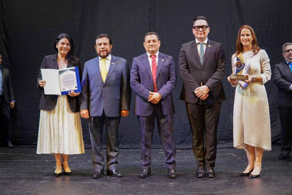 Empresas reciben Premio Nacional al Trabajo Decente por sus buenas prácticas laborales