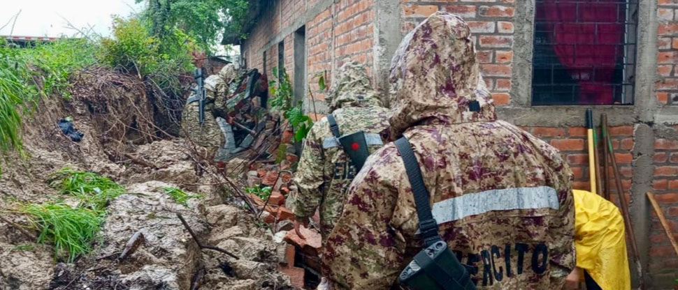 Elementos de la Fuerza Armada apoya en labores de remoción de escombros