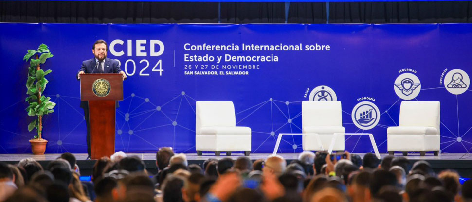 Vicepresidente Félix Ulloa da por inaugurada la Conferencia Internacional sobre Estado y Democracia