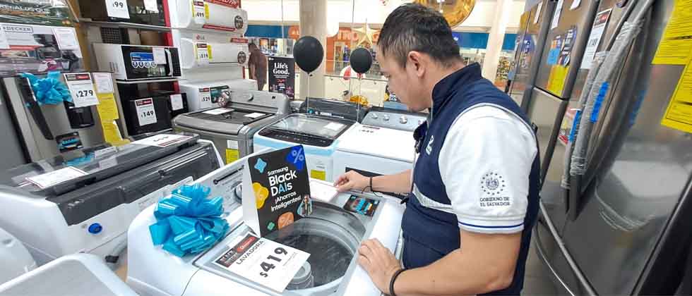 Despliegan amplio operativo para proteger a consumidores de engaños y falsas promociones