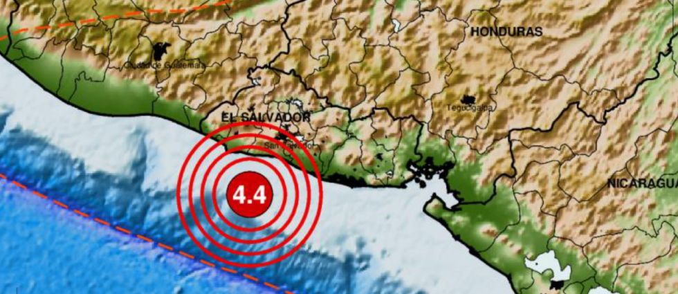 Fuerte sismo sacude a El Salvador la noche del viernes