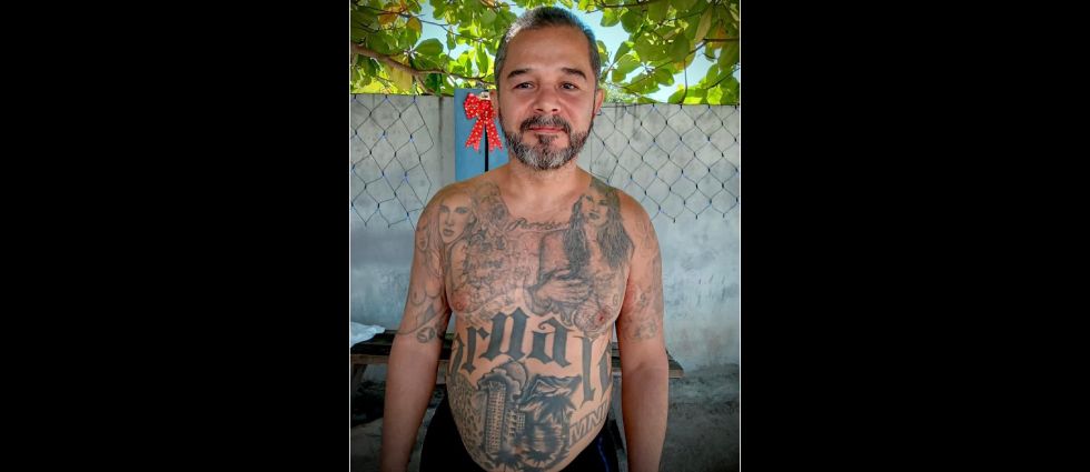 Militares arrestan a temido MS que intentó evadir la justicia modificando sus tatuajes
